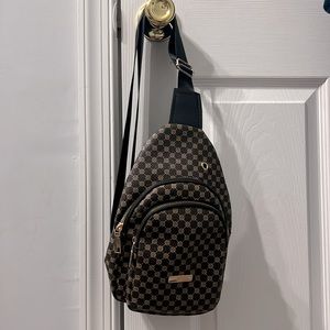 Shein Women Stylish Front Shoulder Bag!